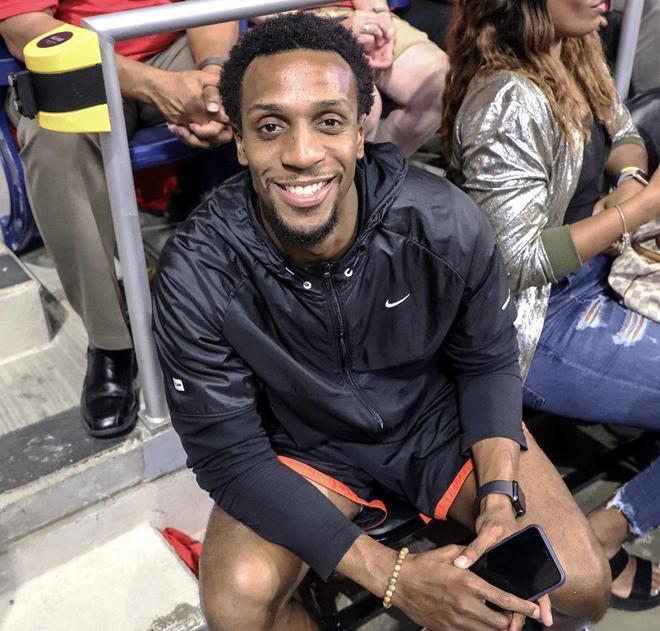 爱游戏app-今晨华盛顿奇才调整名单以备欧篮联；防线松动环节打磨；球迷炸锅；球探报告显示潜力的简单介绍